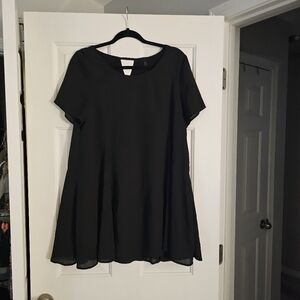 Elegant Black Women's Top Size M